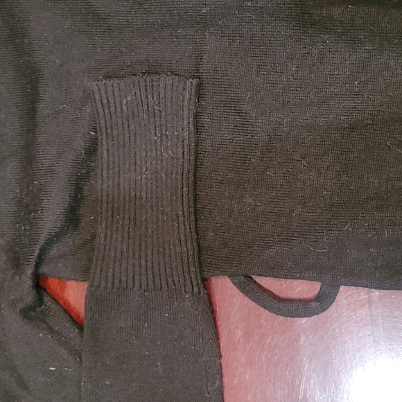 CHUNKY SHOULDER SWEATER - Picture 2 of 5